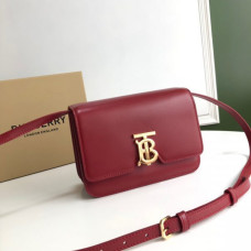 burberry-belted-leather-tb-bag-9