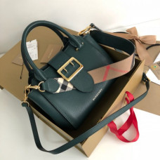 burberry-handbag-13