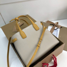 burberry-handbag-37