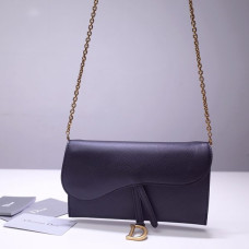 dior-oblique-saddle-clutch-3