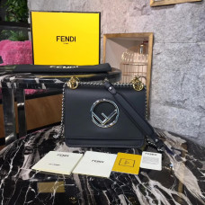 fendi-shoulder-bag-10-2