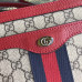 gucci-gg-supreme-shoulder-bag-3