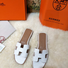 hermes-slipper-12