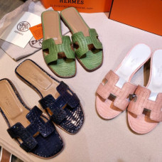 hermes-slipper-34