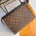 louis-vuitton-clutch-2