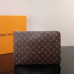 louis-vuitton-clutch-bag-2