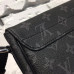 louis-vuitton-messenger-bag-2