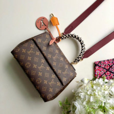 louis-vuitton-pochette-metis-9