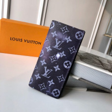 louis-vuitton-pochette-voyage-wallets