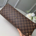 louis-vuitton-riverside-2