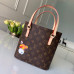 louis-vuitton-shoulder-bag-19