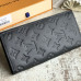 louis-vuitton-wallet-35